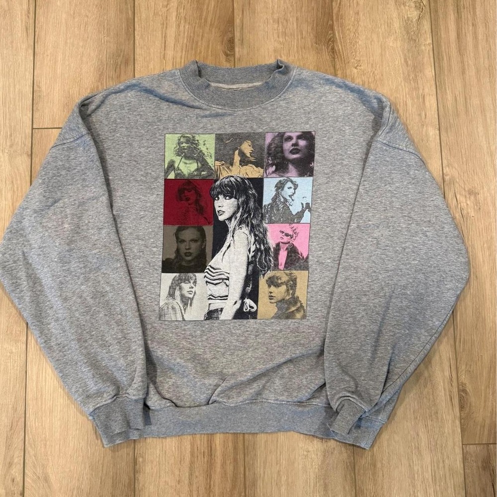 Taylor Swift The Eras Tour gray crewneck sweatshirt size Medium